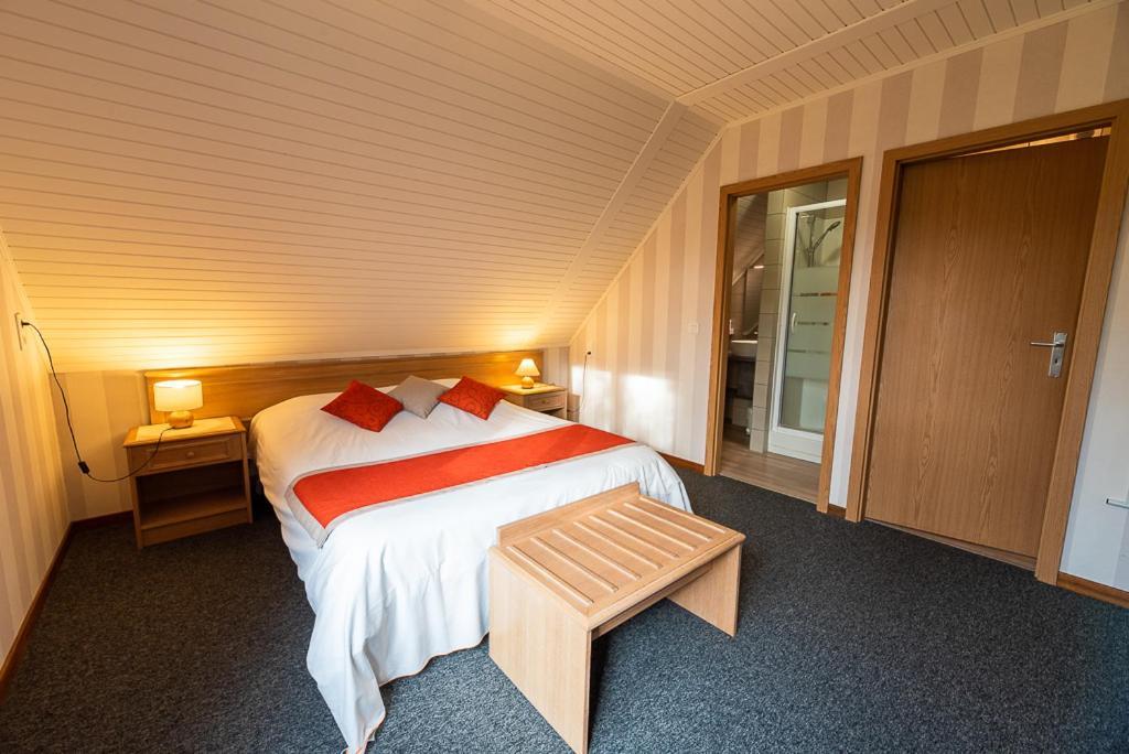 Hotel La Sapinière Wisques Esterno foto
